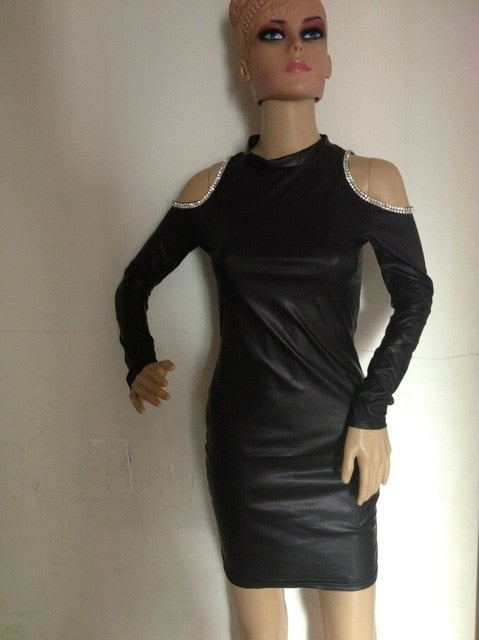 No Ceiling Shoulder Cut Skirt